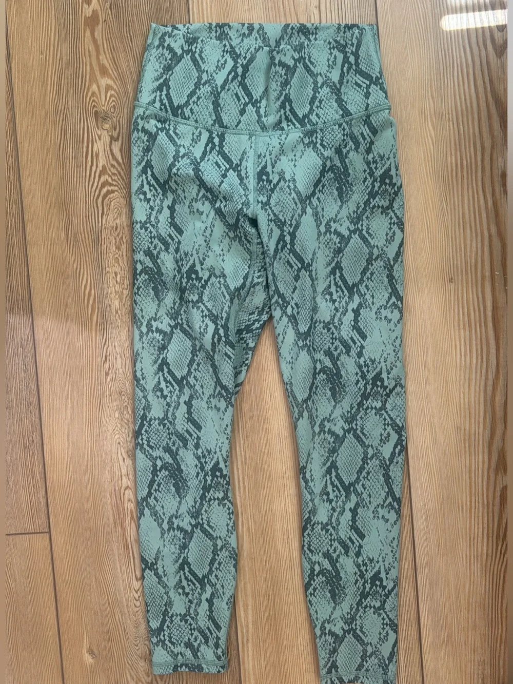 Fabletics snake print leggings